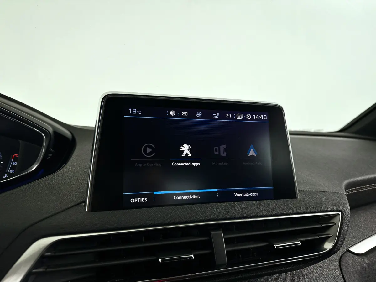 1.2 PureTech GT Line | Parkeercamera | Focal audio | Navigatie | Cruise control | BLIS