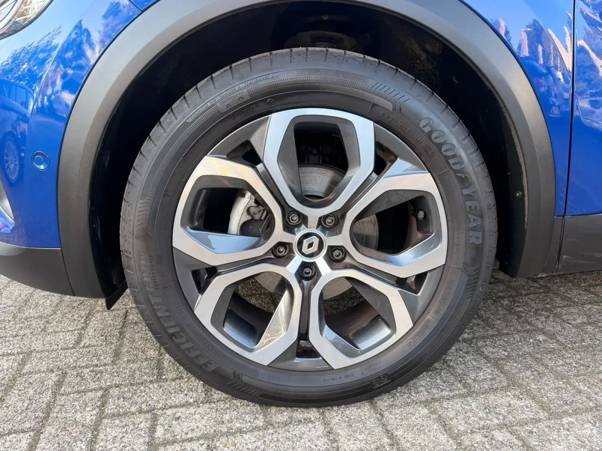 TCe 90 techno BOSE | 360 Cam | 18 Inch