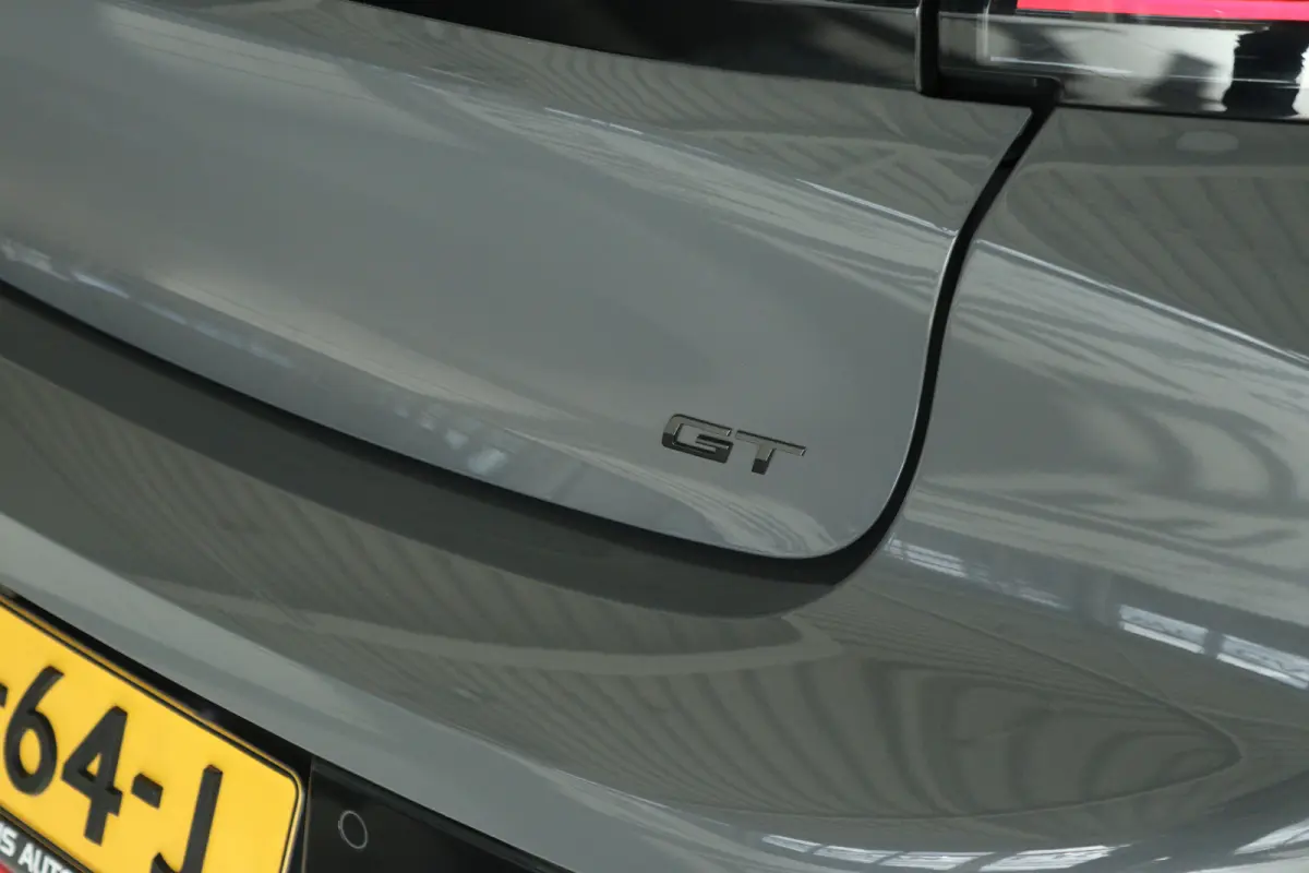 GT Avantage 51 kWh | Adapt. Cruise | Stoelverwarming | 360 Camera | Massage | Carplay | Alcantara | Keyless | LED | Climate | 17 Inch |