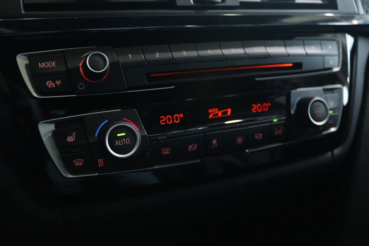 M3 Competition DCTA | NL-Auto | M-Drivers Pack | Harman & Kardon | Head-up | Memory | Stoel+Stuurverwarming | Keyless | Carbon | 360 Camera | Carplay