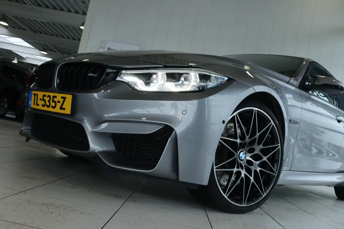 M3 Competition DCTA | NL-Auto | M-Drivers Pack | Harman & Kardon | Head-up | Memory | Stoel+Stuurverwarming | Keyless | Carbon | 360 Camera | Carplay