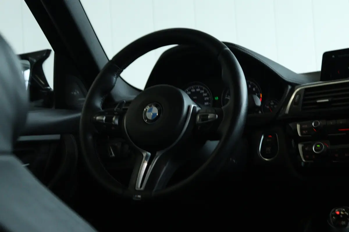 M3 Competition DCTA | NL-Auto | M-Drivers Pack | Harman & Kardon | Head-up | Memory | Stoel+Stuurverwarming | Keyless | Carbon | 360 Camera | Carplay