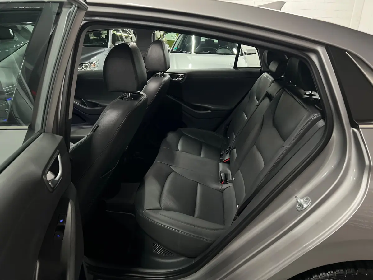 1.6 GDi Premium - Plus Sky Hybrid Automaat