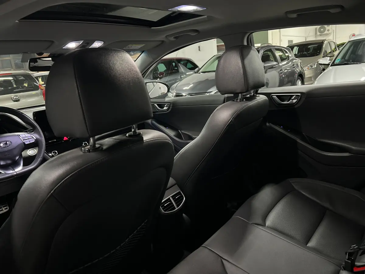 1.6 GDi Premium - Plus Sky Hybrid Automaat