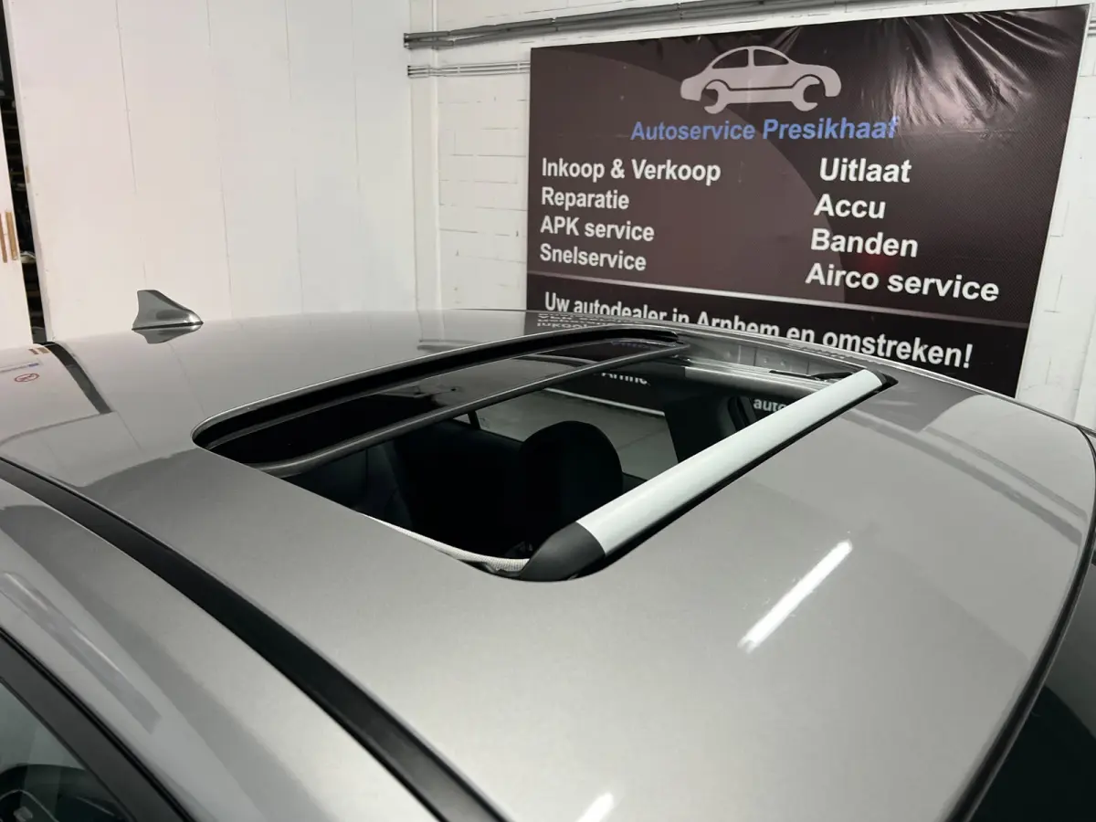 1.6 GDi Premium - Plus Sky Hybrid Automaat
