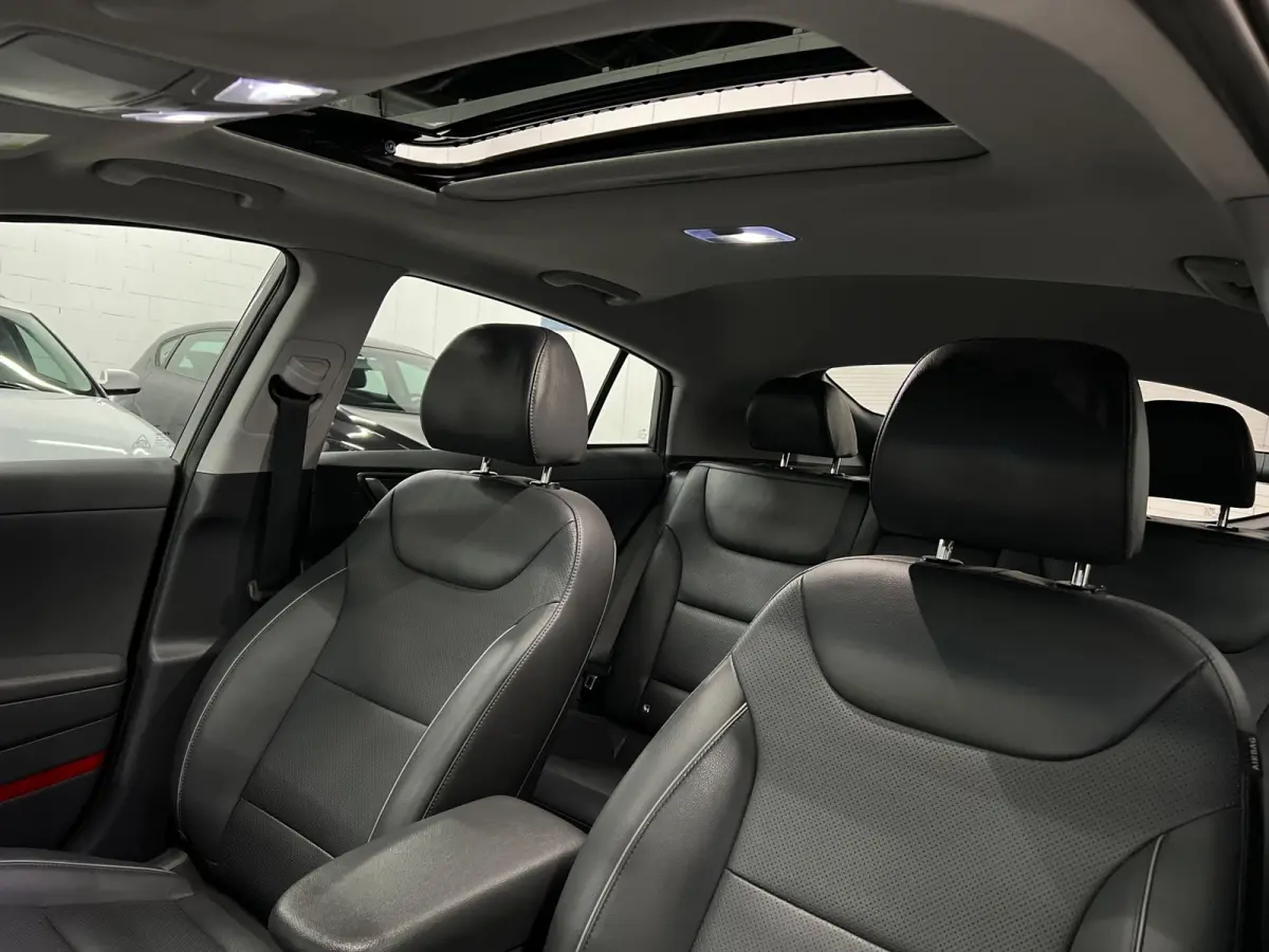 1.6 GDi Premium - Plus Sky Hybrid Automaat