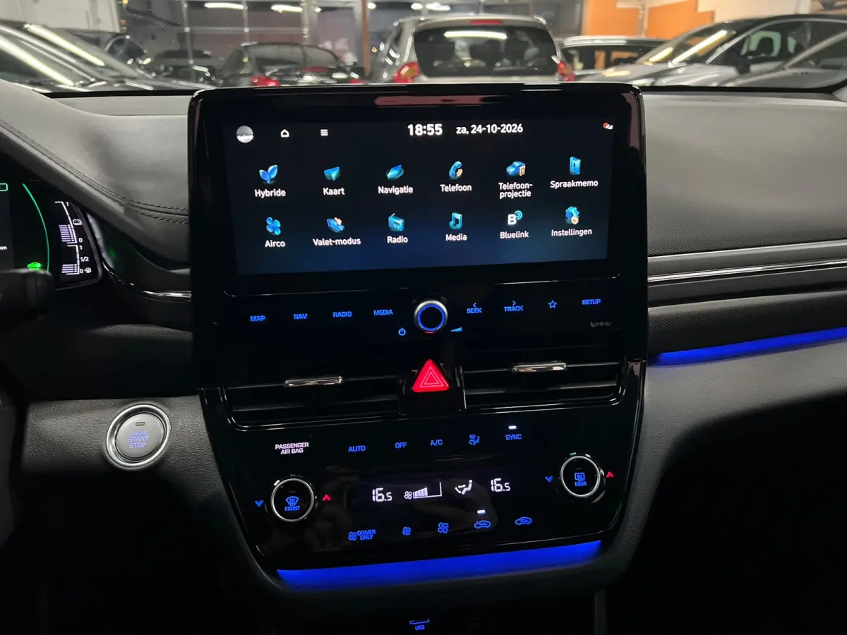 1.6 GDi Premium - Plus Sky Hybrid Automaat