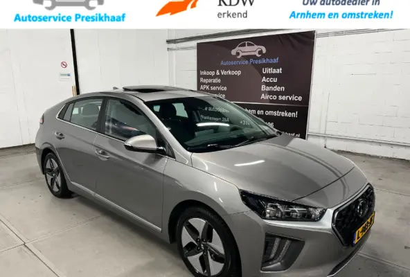 1.6 GDi Premium - Plus Sky Hybrid Automaat