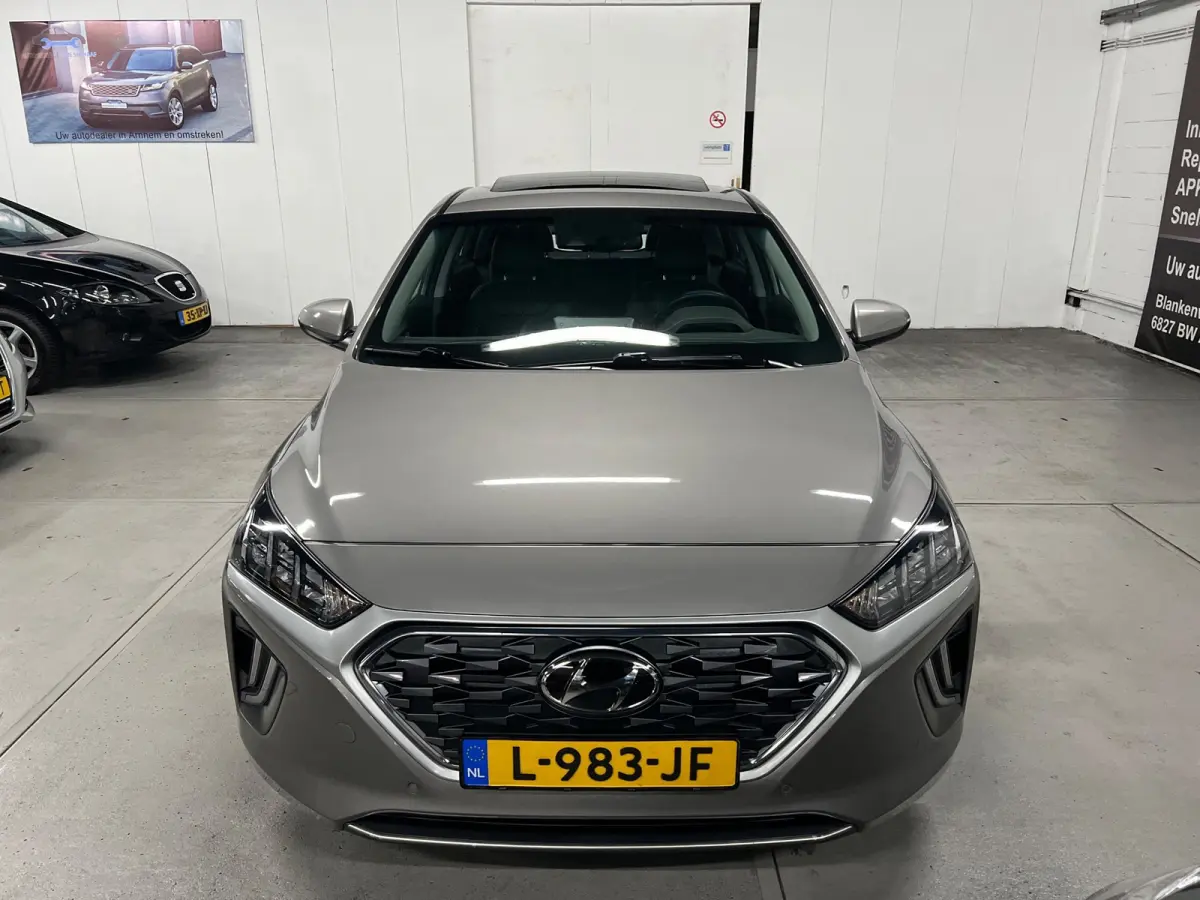 1.6 GDi Premium - Plus Sky Hybrid Automaat