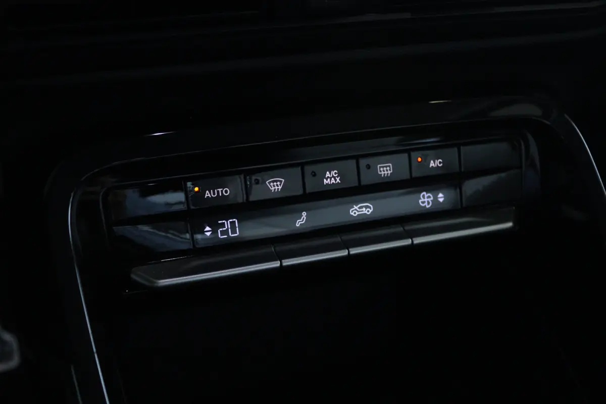 Max 113pk 44 kWh | Cruise Control | Achteruitrijcamera | Climate Control | Navigatie | Carplay | Comfort Stoelen | Dodehoekdetectie | LED | LMV |