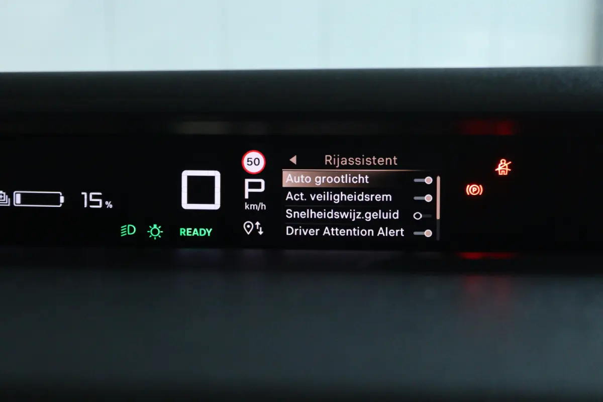 Max 113pk 44 kWh | Cruise Control | Achteruitrijcamera | Climate Control | Navigatie | Carplay | Comfort Stoelen | Dodehoekdetectie | LED | LMV |