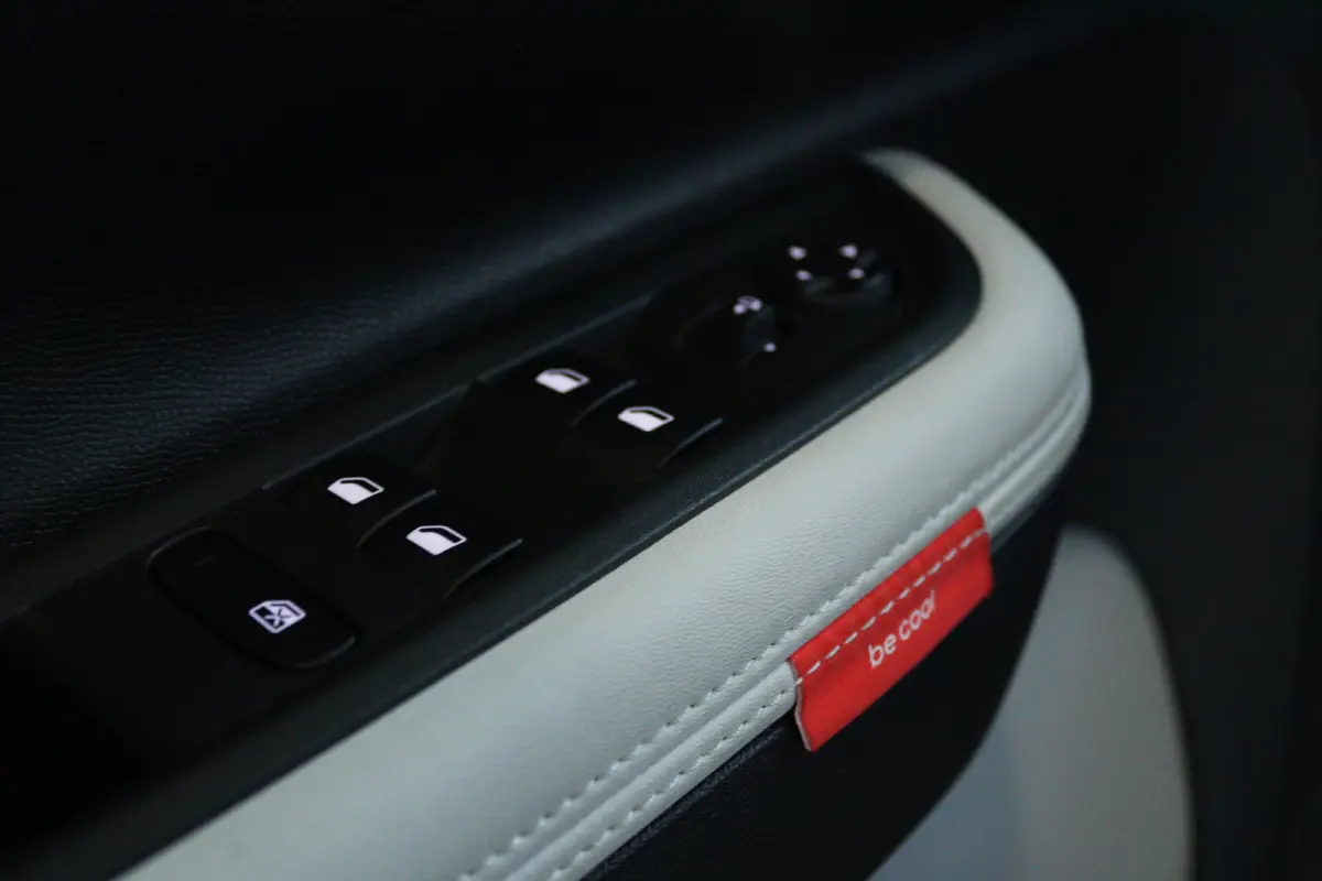 Max 113pk 44 kWh | Cruise Control | Achteruitrijcamera | Climate Control | Navigatie | Carplay | Comfort Stoelen | Dodehoekdetectie | LED | LMV |