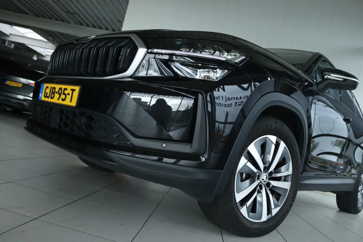 1.5 TSI MHEV Tour Edition | Adapt. Cruise | Stoelverwarming | Elektr. Stoel | Camera | Elektr. Klep | Keyless | Travel Assist | Memory | LED
