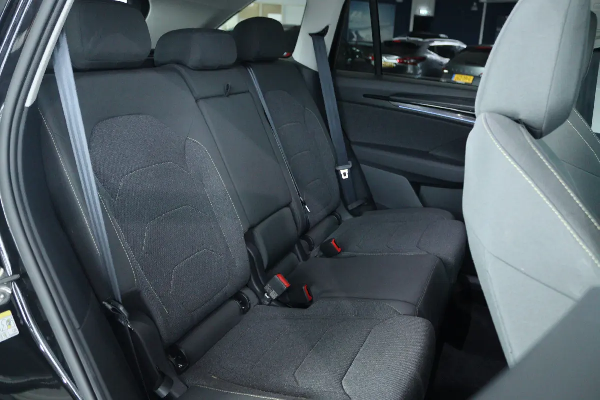 1.5 TSI MHEV Tour Edition | Adapt. Cruise | Stoelverwarming | Elektr. Stoel | Camera | Elektr. Klep | Keyless | Travel Assist | Memory | LED