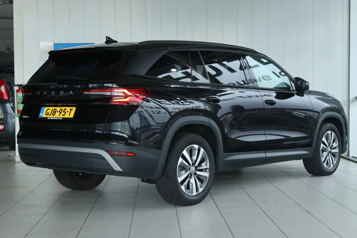 1.5 TSI MHEV Tour Edition | Adapt. Cruise | Stoelverwarming | Elektr. Stoel | Camera | Elektr. Klep | Keyless | Travel Assist | Memory | LED