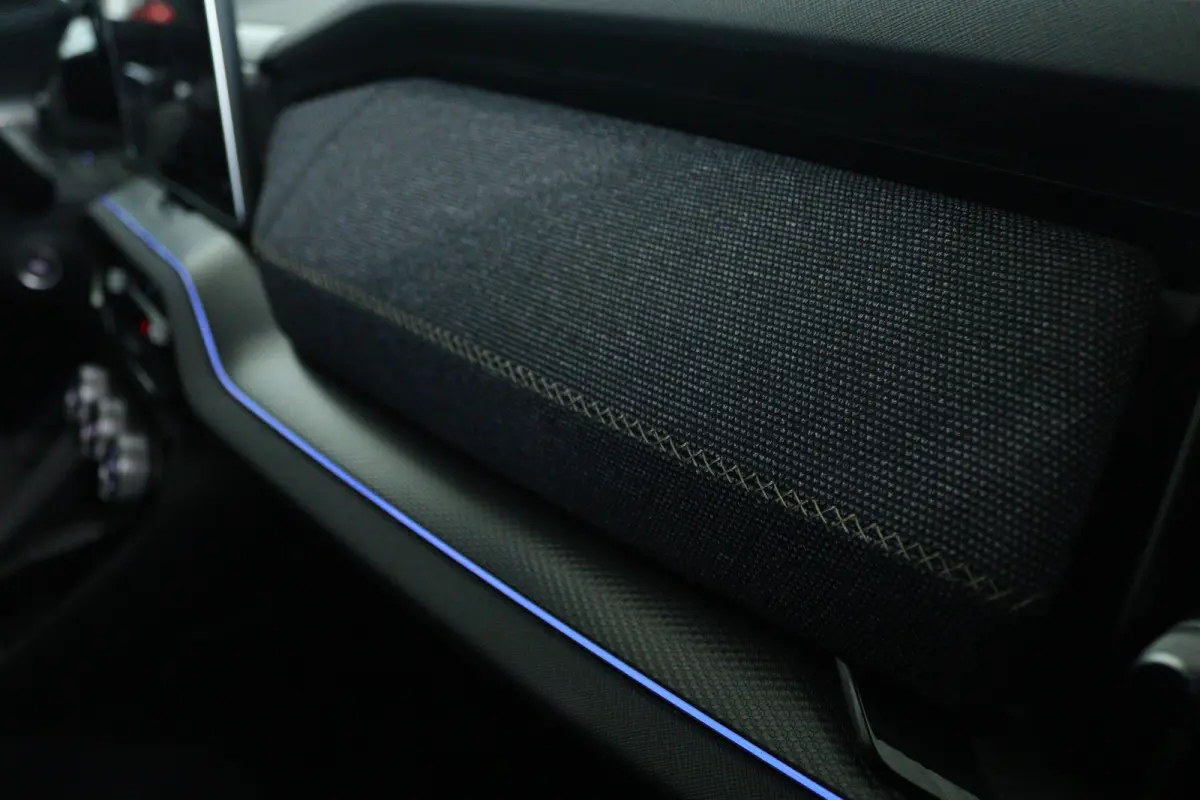 1.5 TSI MHEV Tour Edition | Adapt. Cruise | Stoelverwarming | Elektr. Stoel | Camera | Elektr. Klep | Keyless | Travel Assist | Memory | LED