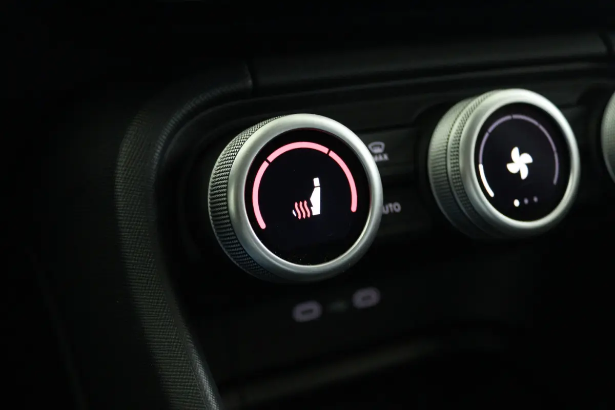 1.5 TSI MHEV Tour Edition | Adapt. Cruise | Stoelverwarming | Elektr. Stoel | Camera | Elektr. Klep | Keyless | Travel Assist | Memory | LED