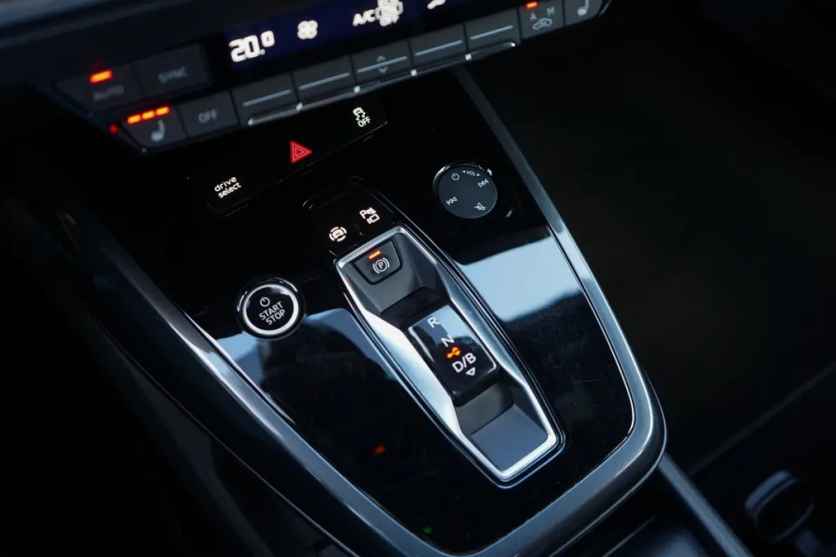 40 S Competition 77 kWh | 92,01% SOH | Martix | Camera | Adap. Cruise | Stoelverwarming