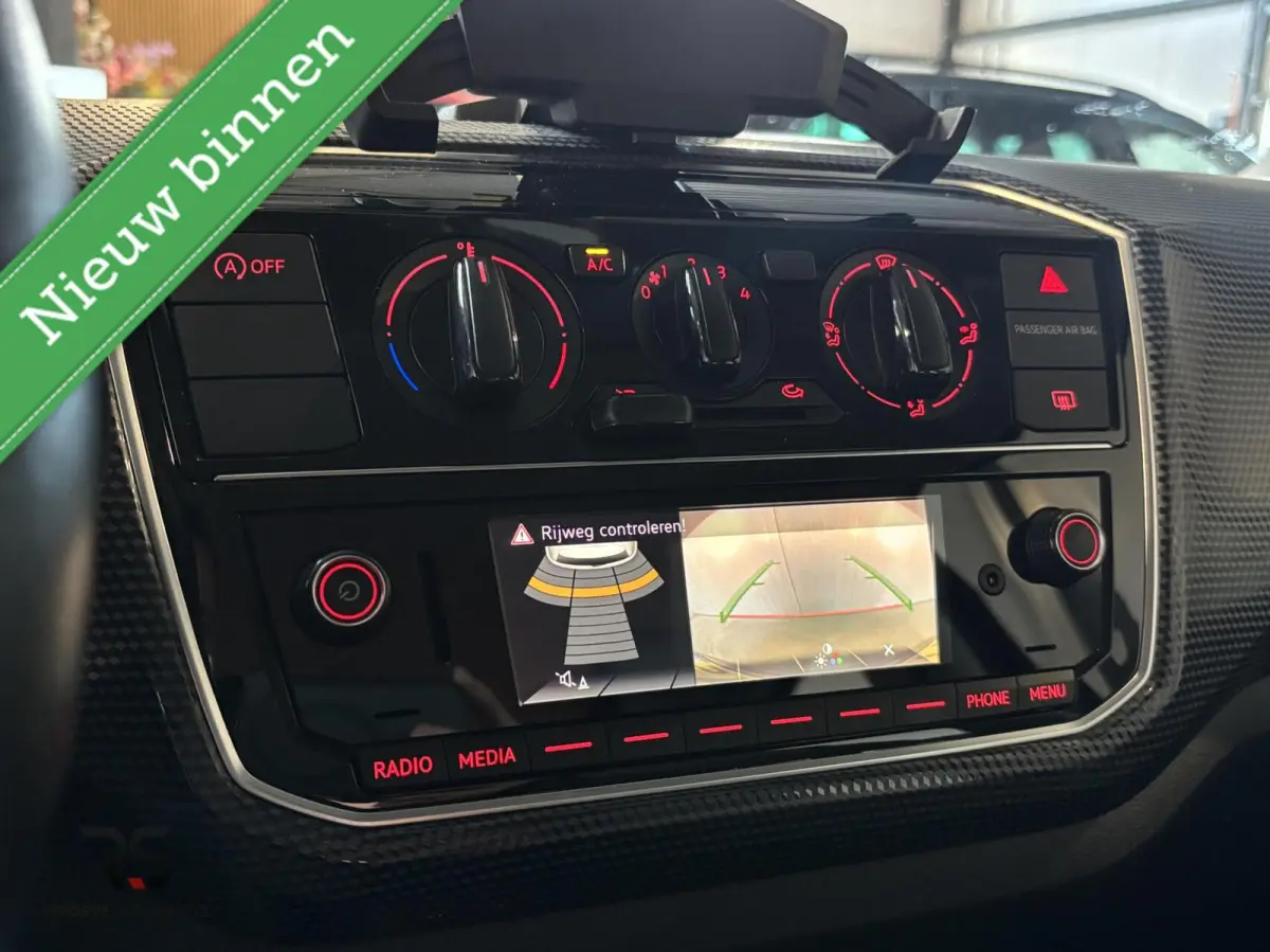 Move Up! 1.0 MPI 60 pk BMT | Navi Maps & More | Camera | Cruise | PDC | Airco | Tel | Org NL | NAP |