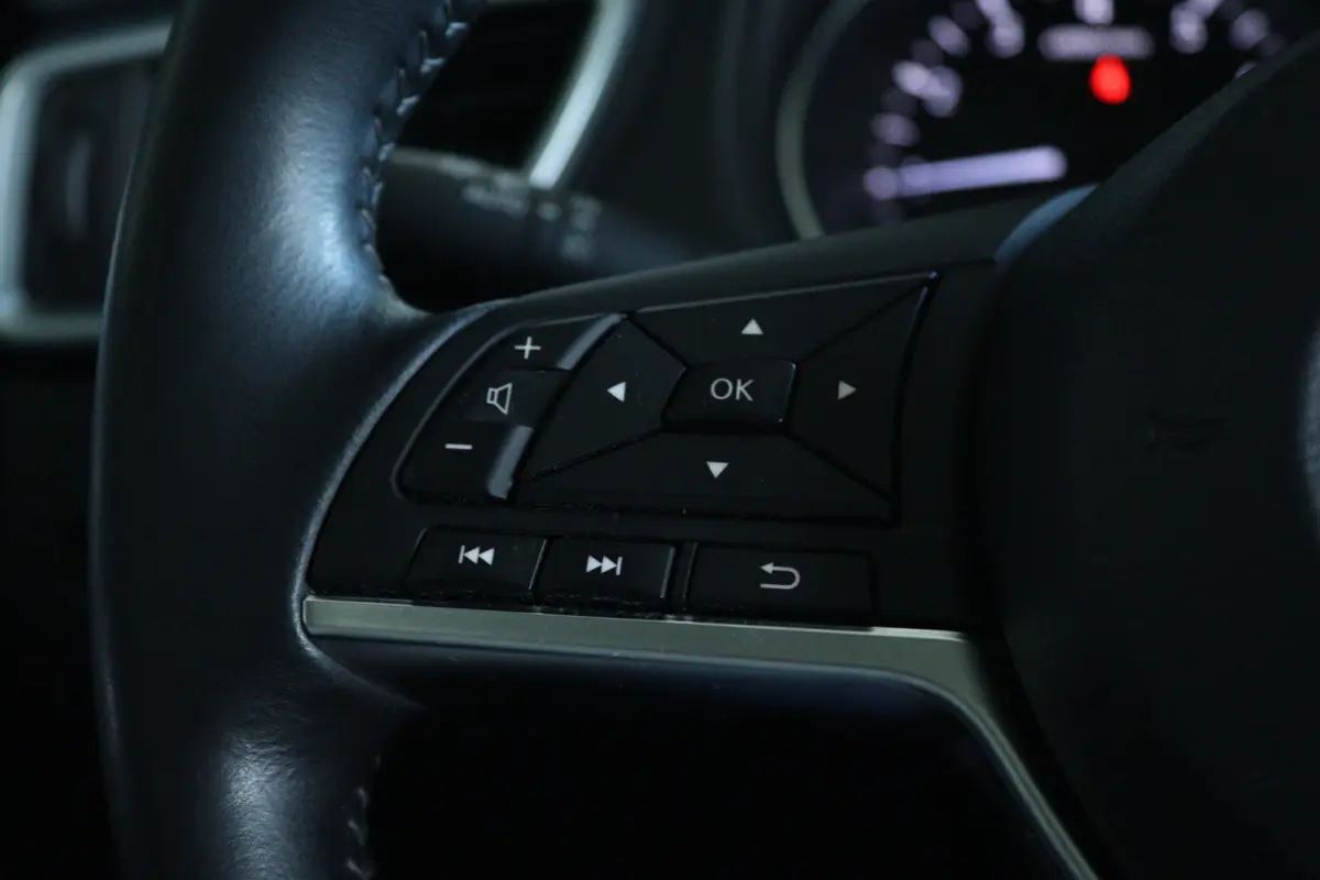 1.3 DIG-T N-Connecta | Cruise Control | Stoelverwarming | 360 Camera | Panoramadak | Keyless | LED | LMV | Navi | Climate