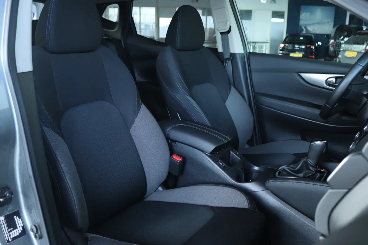 1.3 DIG-T N-Connecta | Cruise Control | Stoelverwarming | 360 Camera | Panoramadak | Keyless | LED | LMV | Navi | Climate