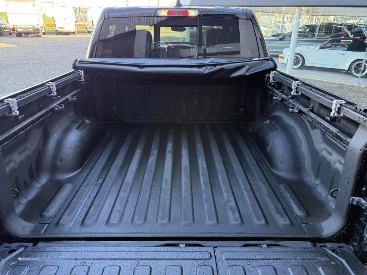 1500 4X4 5.7 V8 4x4 Crew Cab