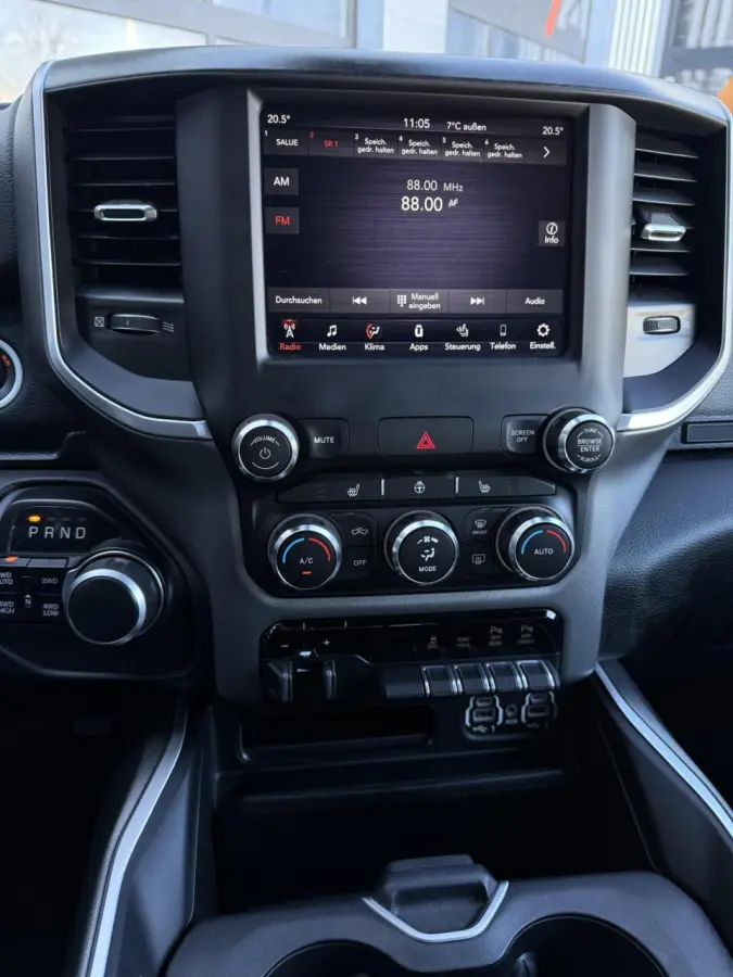 1500 4X4 5.7 V8 4x4 Crew Cab