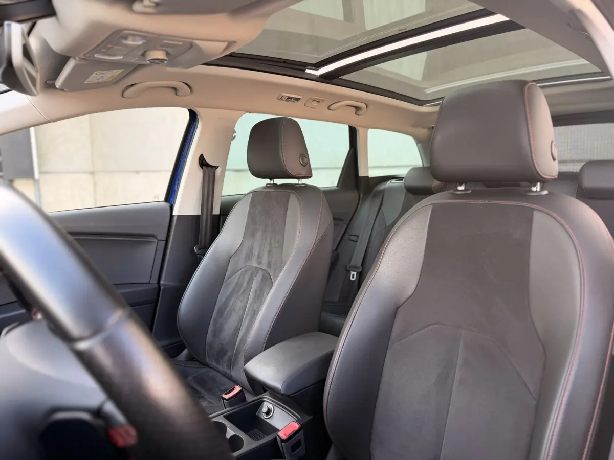 FR 1.8 TSI DSG Pano 19'' Sound CarPlay ACC Leder/alca LED