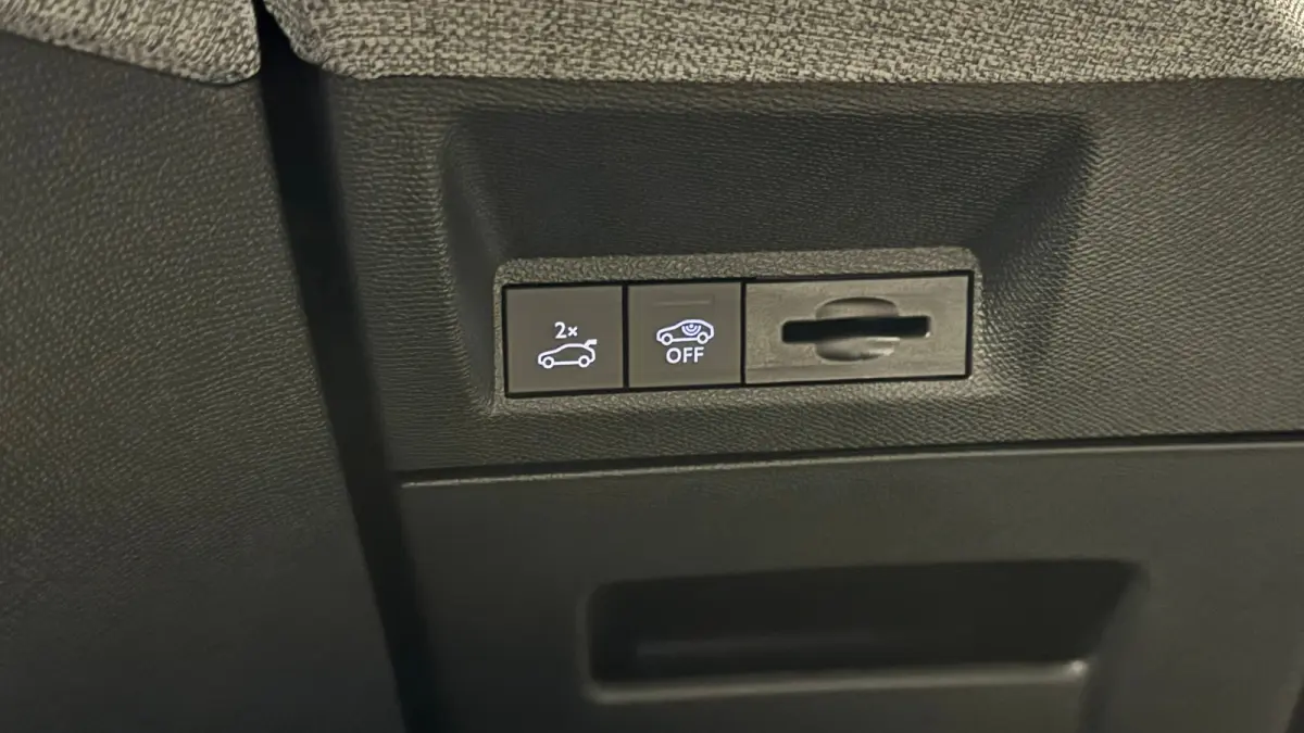 GT | Adaptieve cruise control met Stop&Go functie | LED 3D-achterlichten | Pack Safety Plus