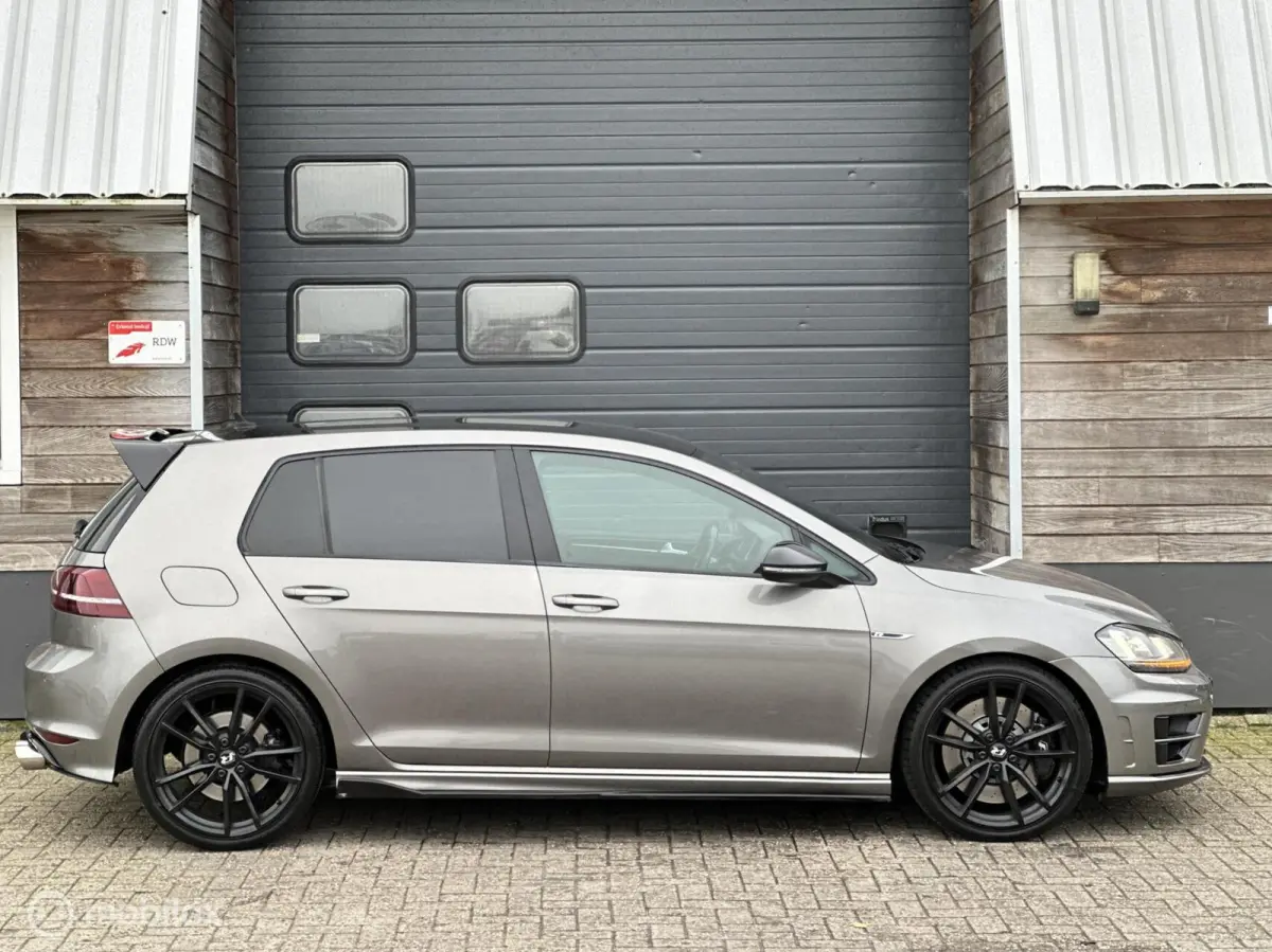 2.0 TSI R 4Motion,Uniek interieur.
