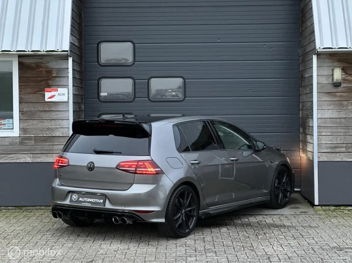 2.0 TSI R 4Motion,Uniek interieur.