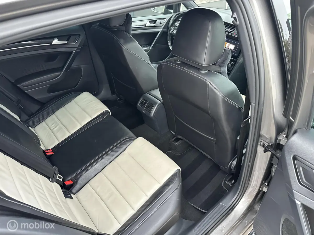 2.0 TSI R 4Motion,Uniek interieur.