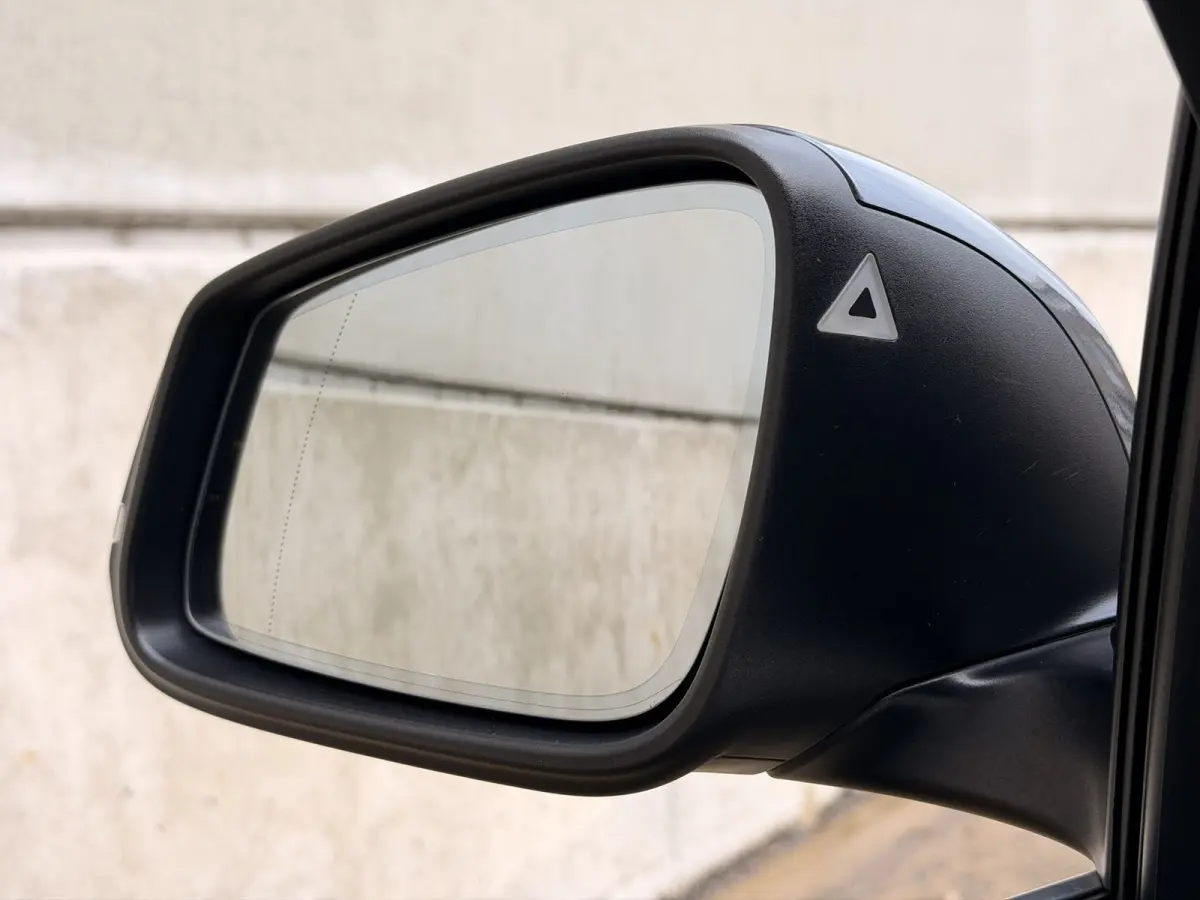 318i Luxury Line Aut. Leder LED Virtual Camera Keyless Navi
