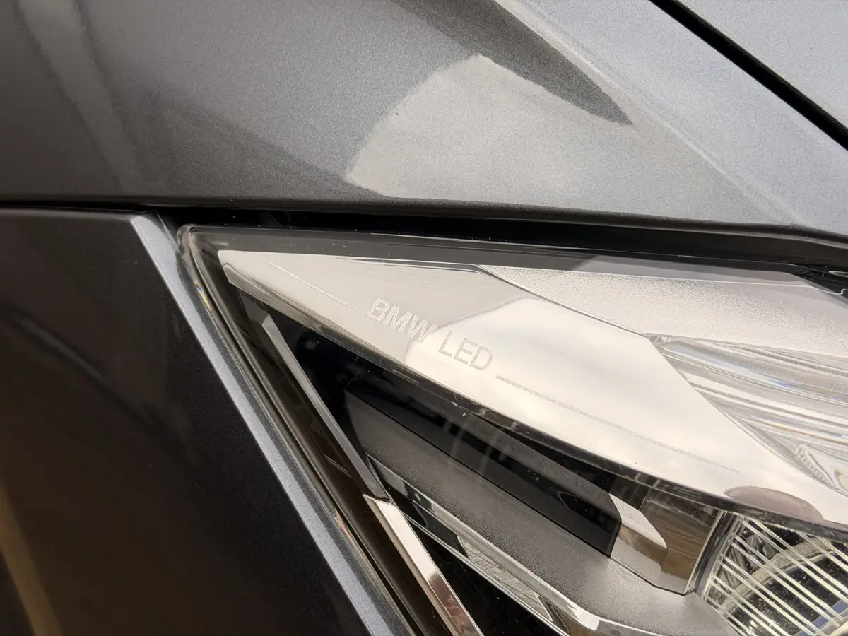 318i Luxury Line Aut. Leder LED Virtual Camera Keyless Navi