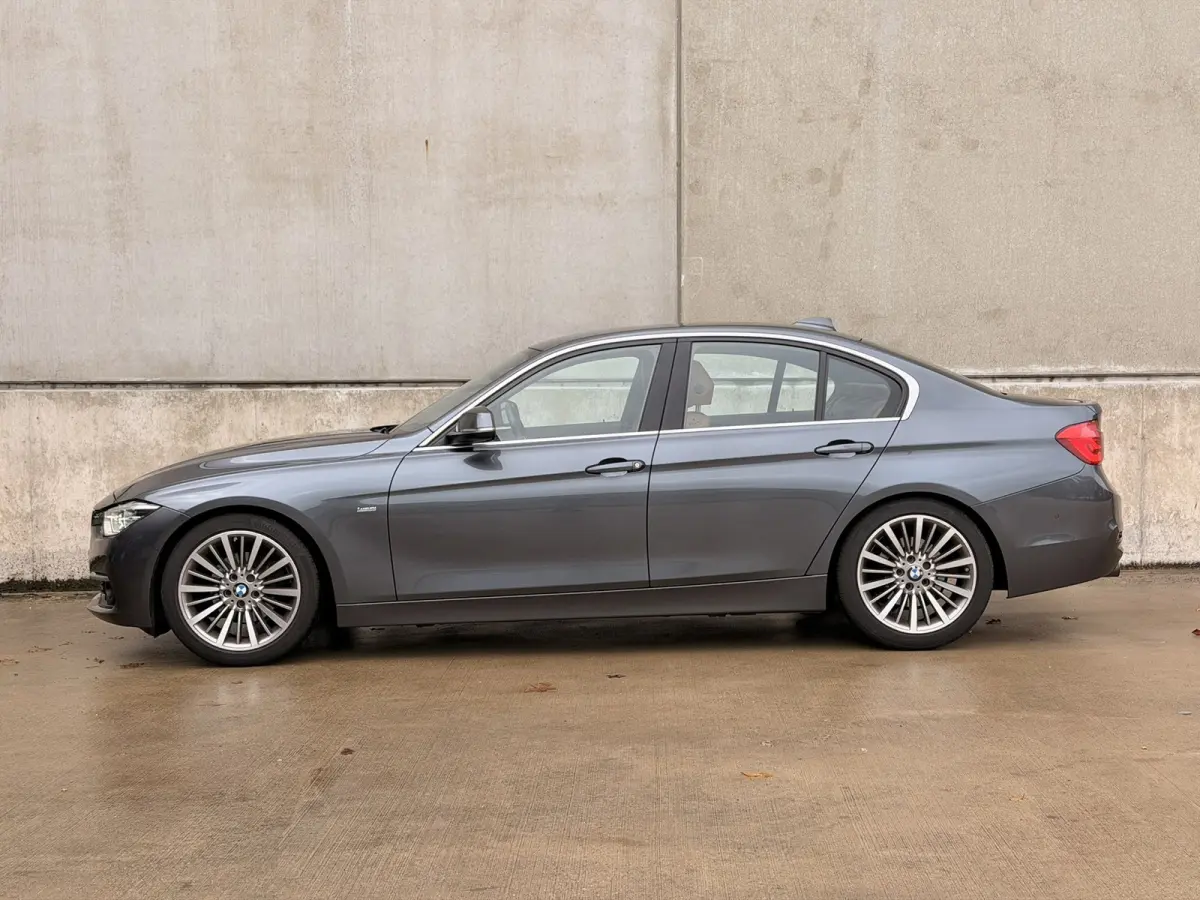 318i Luxury Line Aut. Leder LED Virtual Camera Keyless Navi