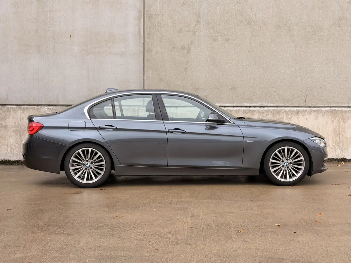 318i Luxury Line Aut. Leder LED Virtual Camera Keyless Navi