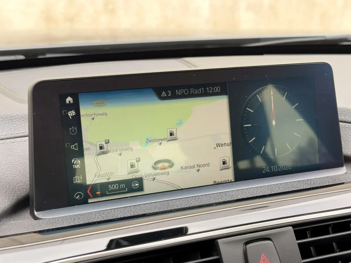 318i Luxury Line Aut. Leder LED Virtual Camera Keyless Navi