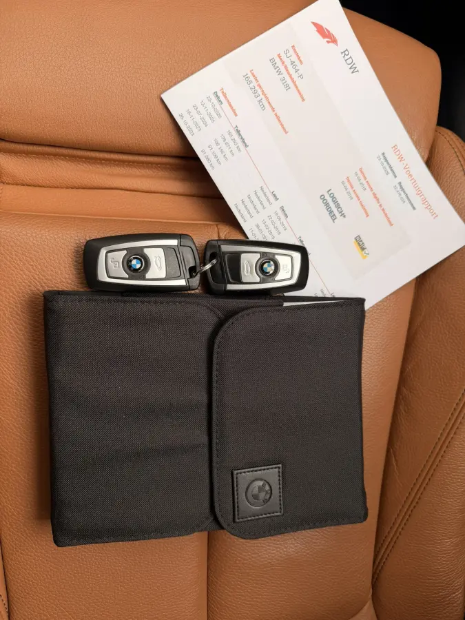 318i Luxury Line Aut. Leder LED Virtual Camera Keyless Navi