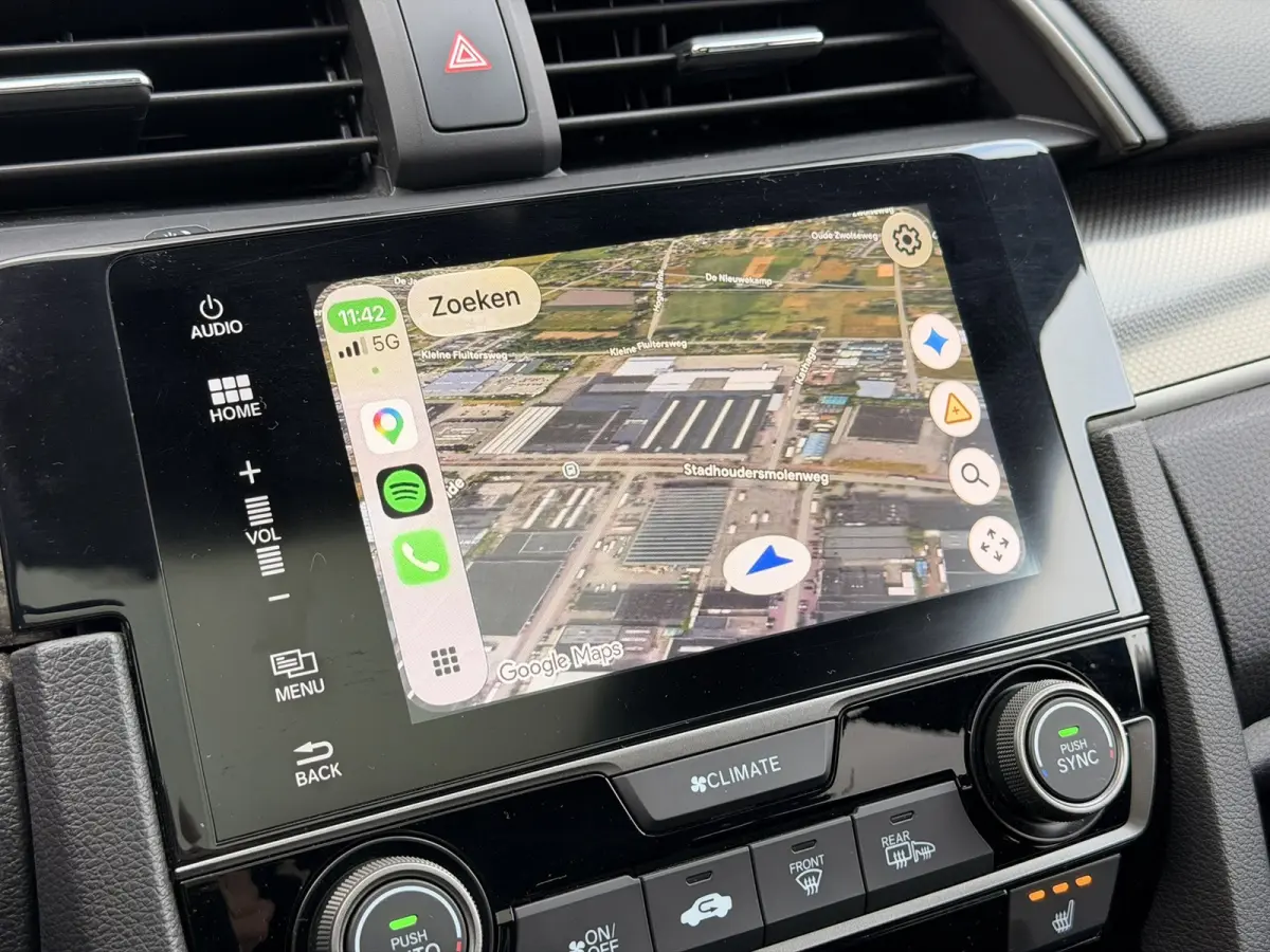 1.0 i-VTEC Aut. Pano Trekh. Camera CarPlay ACC LED Navi