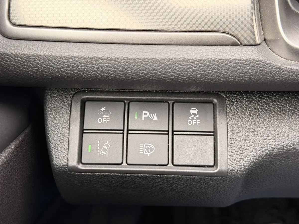 1.0 i-VTEC Aut. Pano Trekh. Camera CarPlay ACC LED Navi