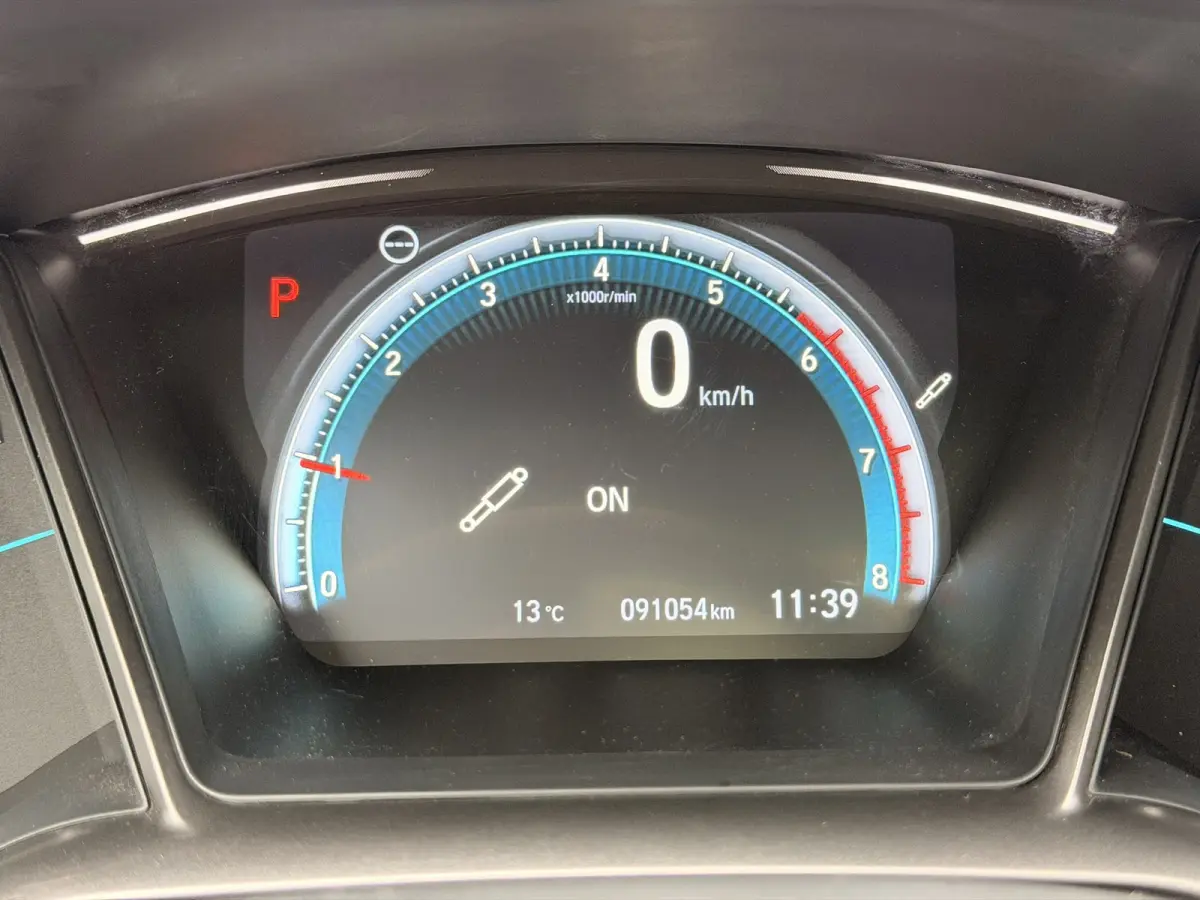1.0 i-VTEC Aut. Pano Trekh. Camera CarPlay ACC LED Navi