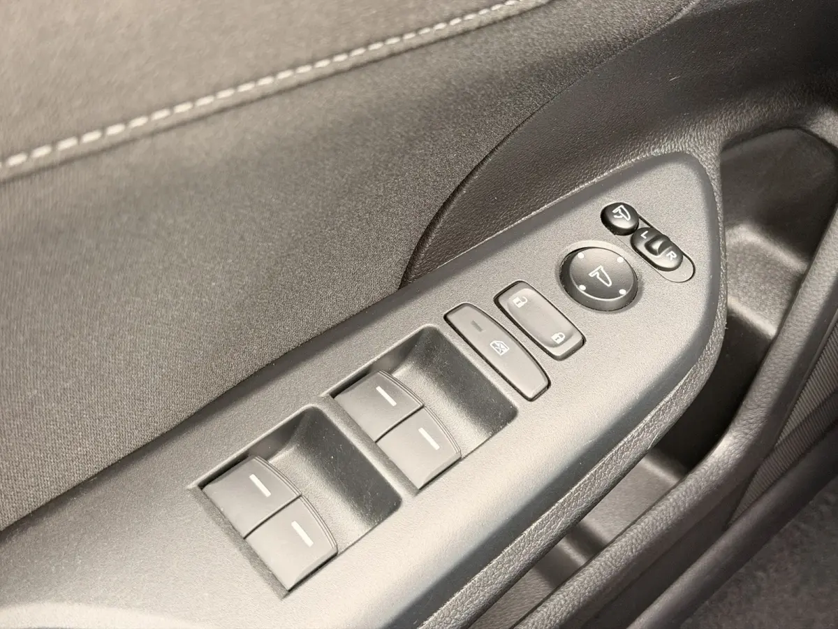 1.0 i-VTEC Aut. Pano Trekh. Camera CarPlay ACC LED Navi