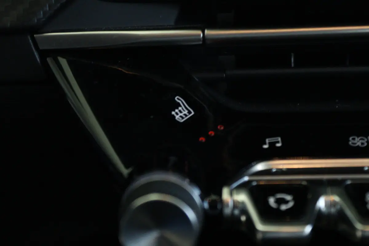 1.2 Turbo Allure Pack | Adapt. Cruise | Stoelverwarming | Carplay | Camera | i-Cockpit | Navigatie | LMV | LED |