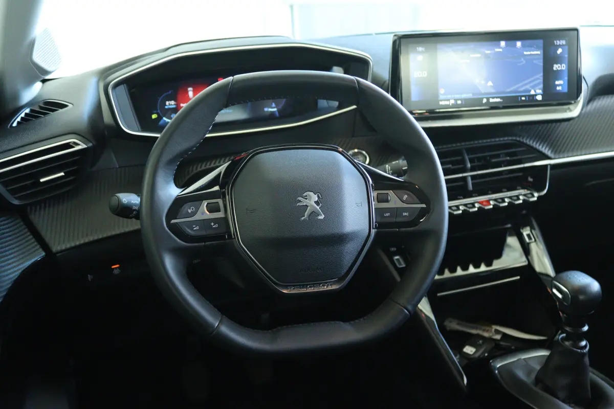 1.2 Turbo Allure Pack | Adapt. Cruise | Stoelverwarming | Carplay | Camera | i-Cockpit | Navigatie | LMV | LED |