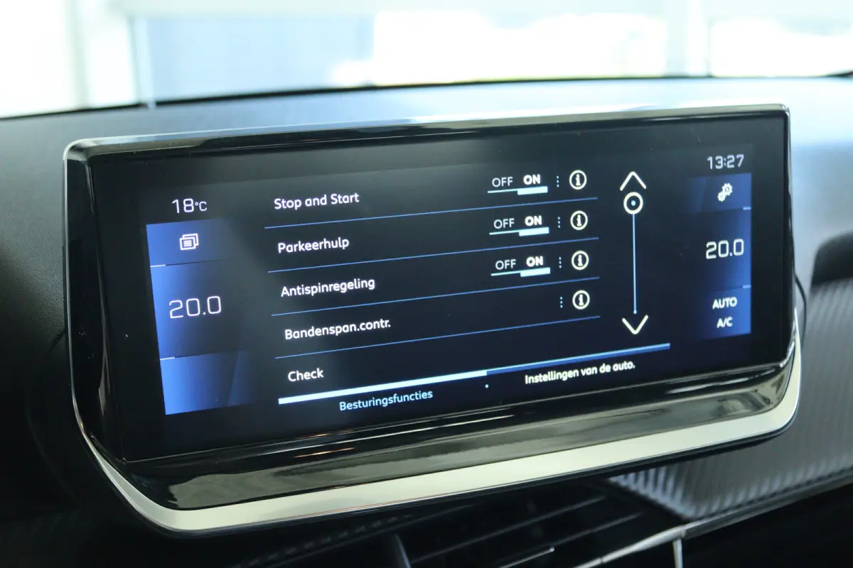 1.2 Turbo Allure Pack | Adapt. Cruise | Stoelverwarming | Carplay | Camera | i-Cockpit | Navigatie | LMV | LED |