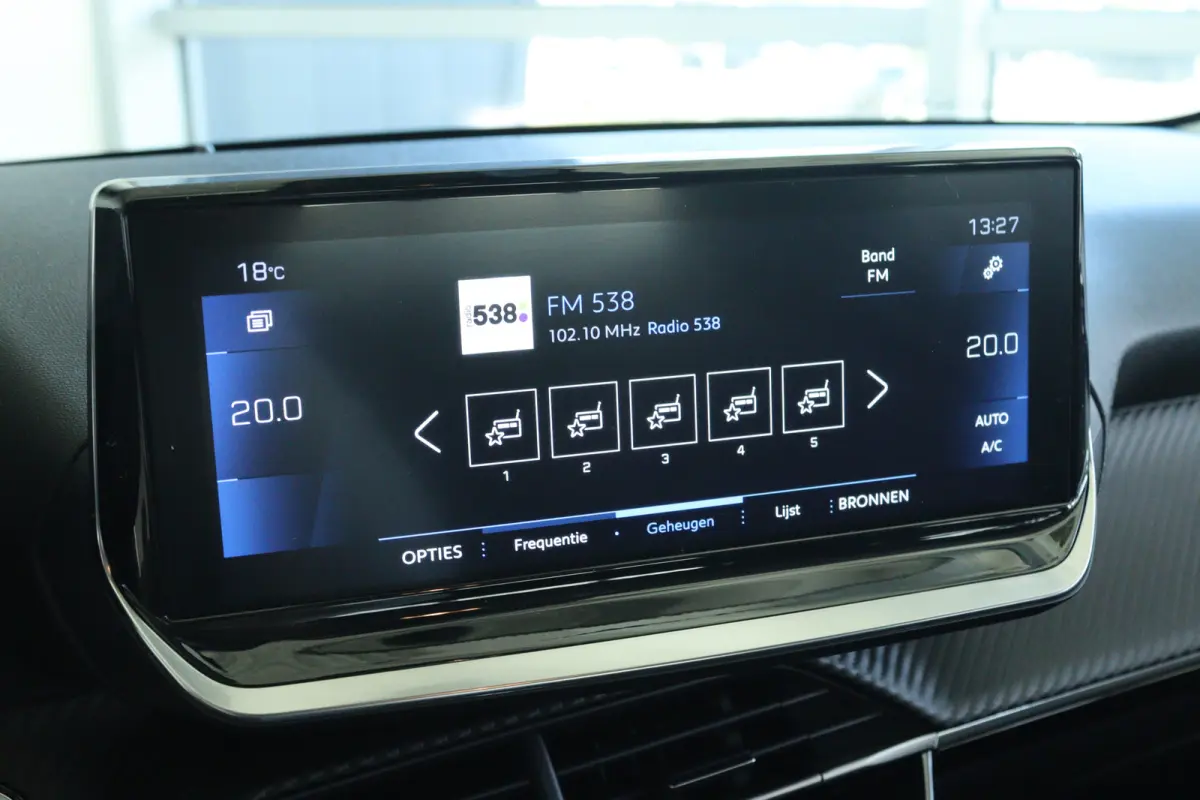 1.2 Turbo Allure Pack | Adapt. Cruise | Stoelverwarming | Carplay | Camera | i-Cockpit | Navigatie | LMV | LED |