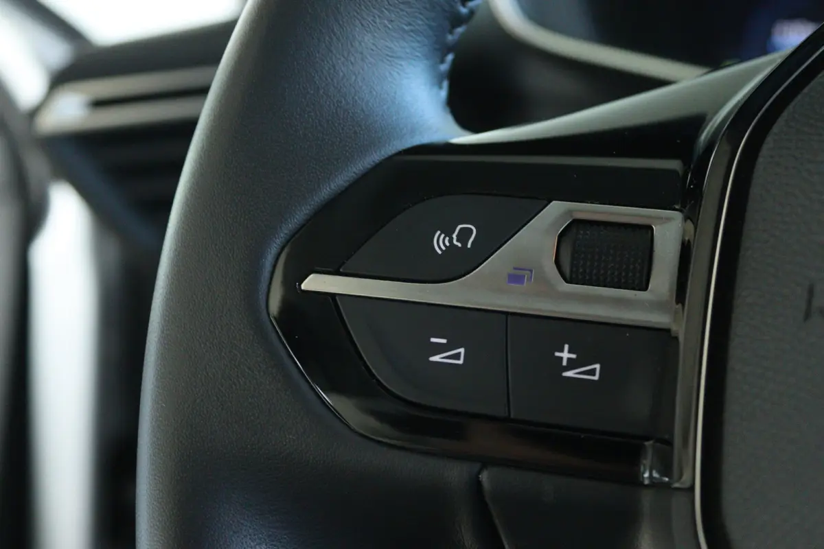 1.2 Turbo Allure Pack | Adapt. Cruise | Stoelverwarming | Carplay | Camera | i-Cockpit | Navigatie | LMV | LED |