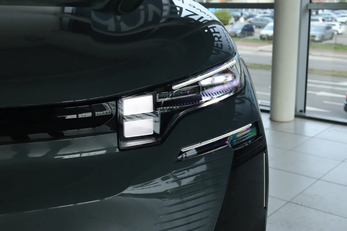 Max Comfort Range 74 kWh 210PK | Adapt. Cruise | Massage | Stoelventilatie | Memory | Matrix | 20 Inch | Elektr. Klep | Head-up | Keyless | Carplay | Climate | Leder