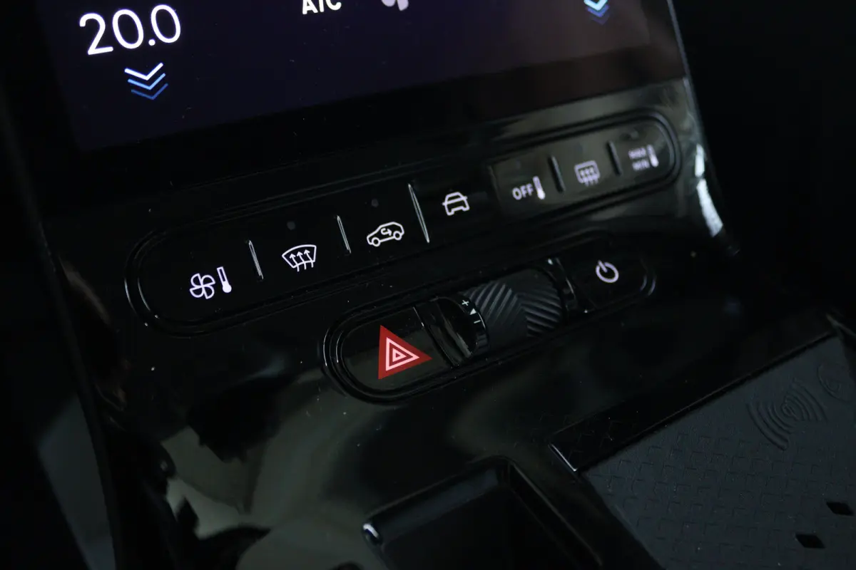Max Comfort Range 74 kWh 210PK | Adapt. Cruise | Massage | Stoelventilatie | Memory | Matrix | 20 Inch | Elektr. Klep | Head-up | Keyless | Carplay | Climate | Leder