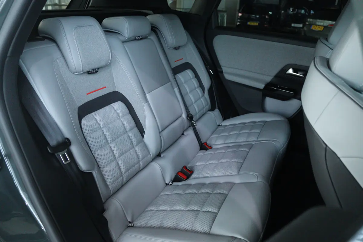 Max Comfort Range 74 kWh 210PK | Adapt. Cruise | Massage | Stoelventilatie | Memory | Matrix | 20 Inch | Elektr. Klep | Head-up | Keyless | Carplay | Climate | Leder